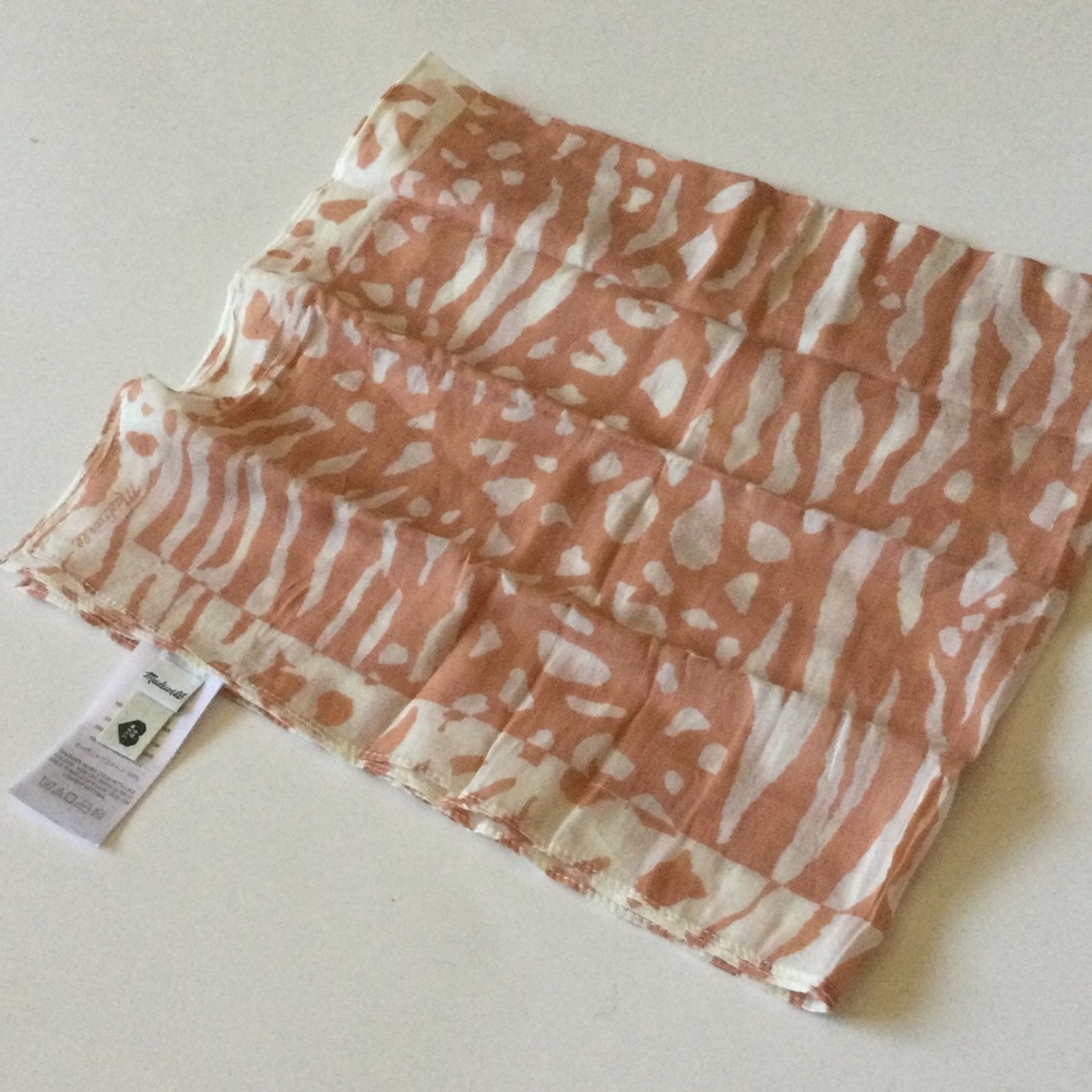 MADEWELL ORGANIC COTTON BANDANA CLAY AND WHITE MIXED ANIMAL PRINT NWOT - Picture 10 of 10